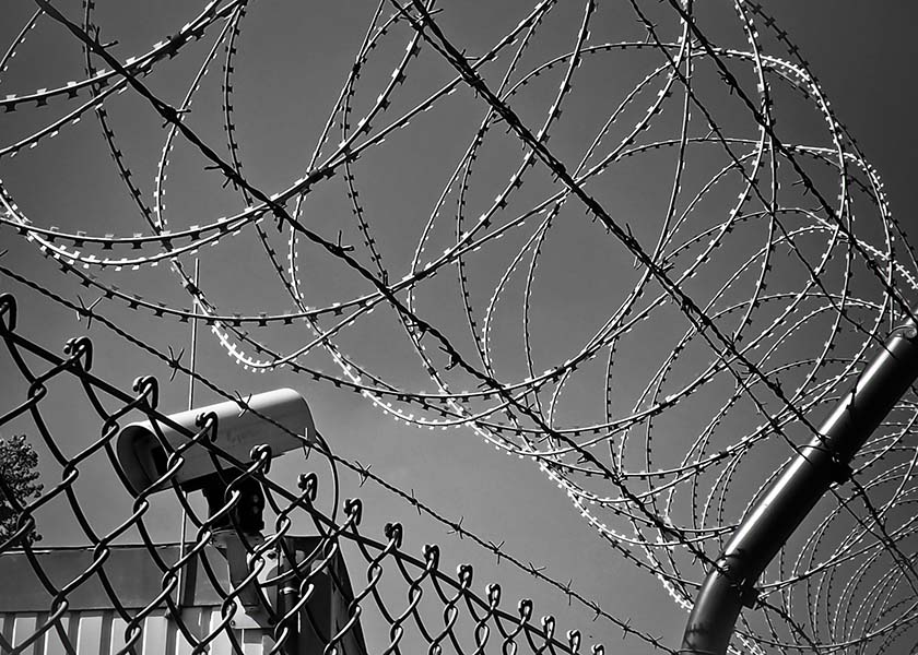 Image for article מים רותחים, הקפאה ומניעת שינה – עינויים שמתרגלת עברה בכלא של ליאו-נינג