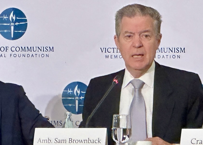 Image for article מדינאים אמריקנים קוראים לבית הלבן להתייצב לצד פאלון גונג כדי להגן על עקרונות היסוד של האומה