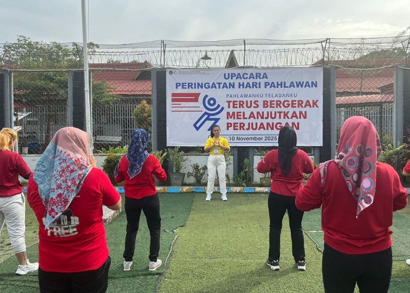 Image for article אינדונזיה: עובדי ממשל במוסדות ממשלתיים בפרובינציית איי ריאו מקבלים בברכה את הפאלון דאפא